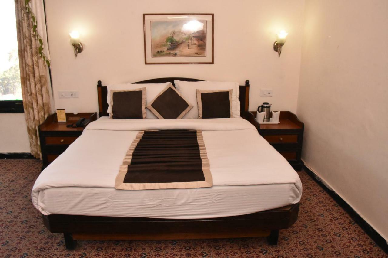 Hotel Asia The Dawn Shimla Exterior photo